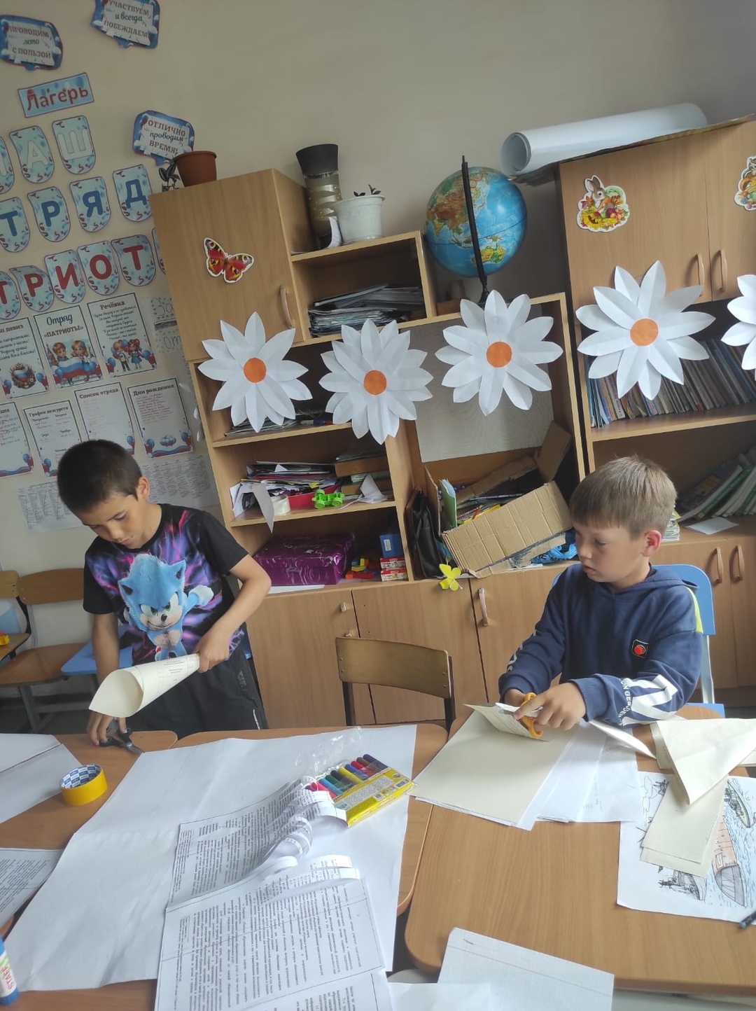 Девятый день в школьном лагере «Патриоты».